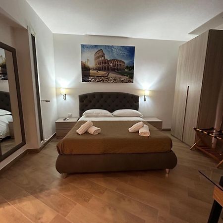 Grimaldi Comfort Guest House Eksteriør bilde